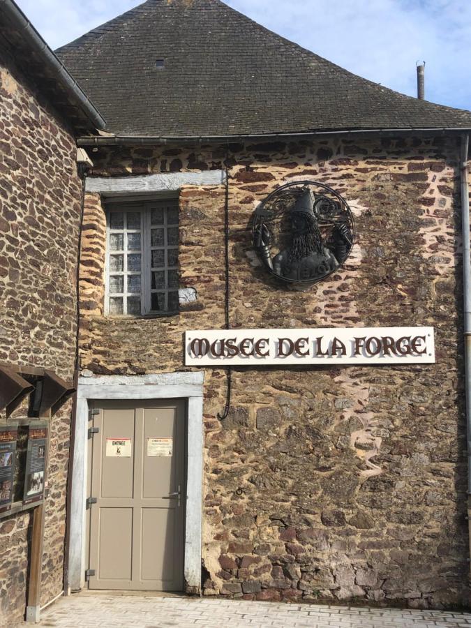 Résidence Merlin Saint-Malon-sur-Mel Esterno foto