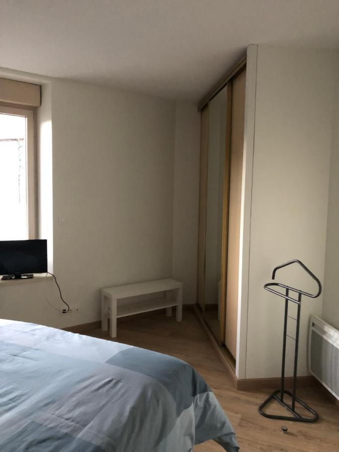Résidence Merlin Saint-Malon-sur-Mel Esterno foto